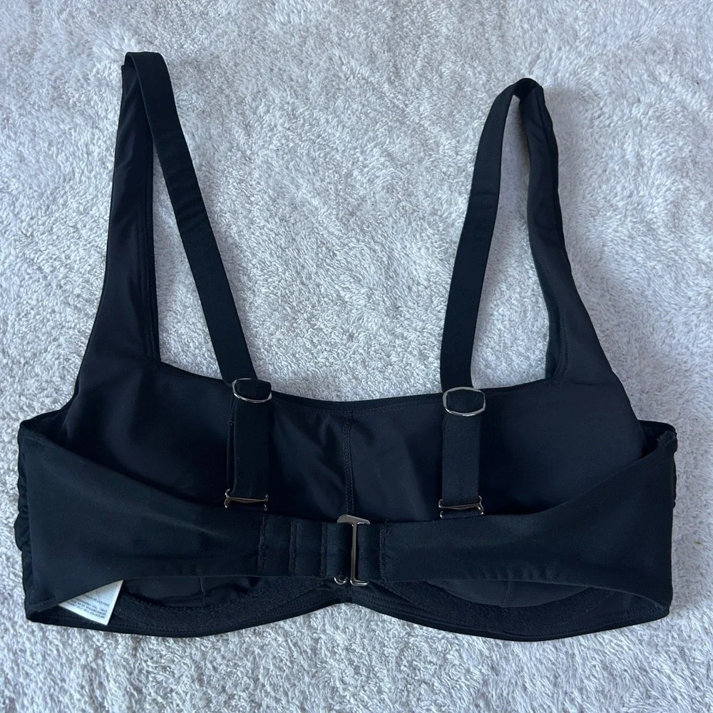 Athleta Square Neck Bra Cup Bikini Top Black Swimwear 32B/C
